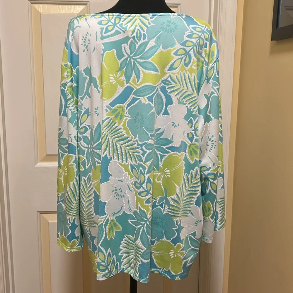 Ruby Rd. Blue and Green Patterned Top - Picture 4 of 5